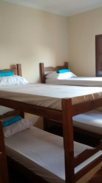 Hostel Casa Amarela Кампу-Гранди Экстерьер фото